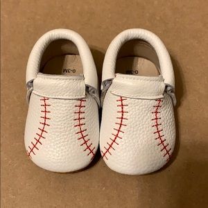 Baseball 0-3 Monkey Feet
